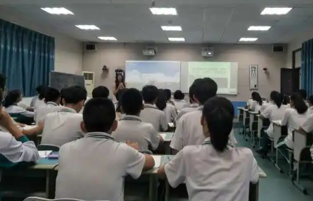 上好学的热切等更有教育资源分配长期不均学区区分固化的积弊