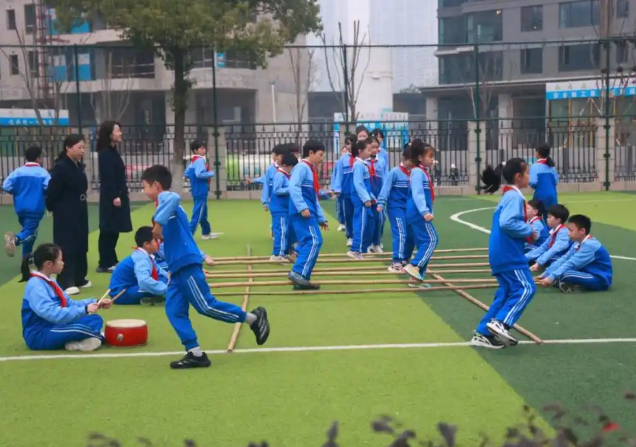 研发学科美育典型讲堂范式破解怎么教在师资与教研维度